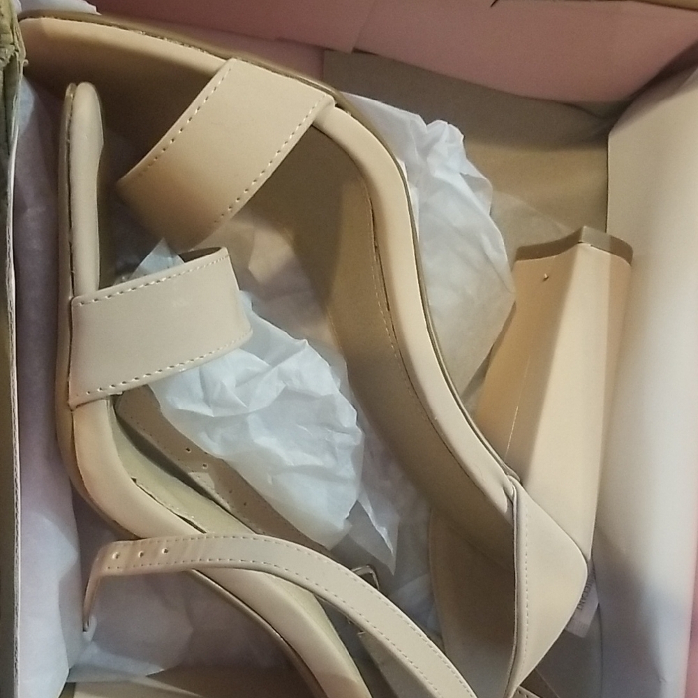 Elegant Beige Women's Heels